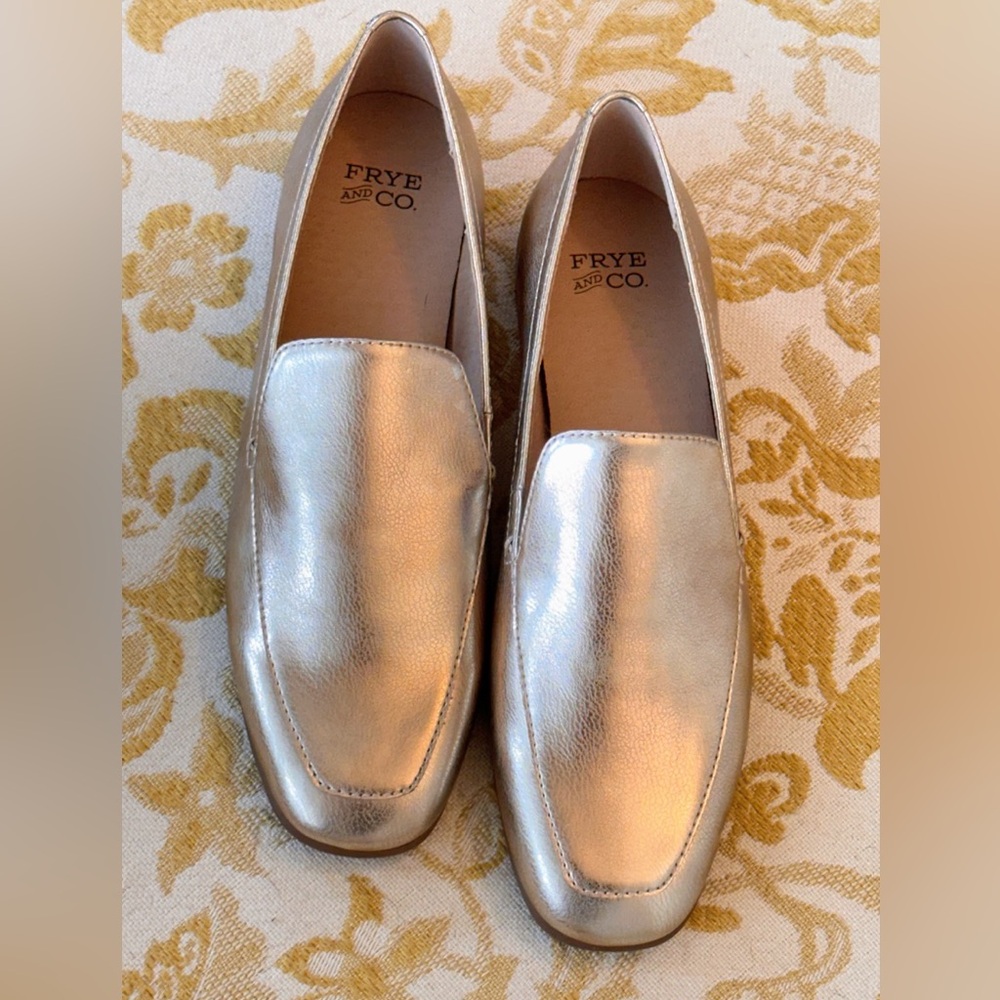 Frye Claire Venetian Leather Slip-On Loafers 6 M Lunar Metallic soft gold NEW